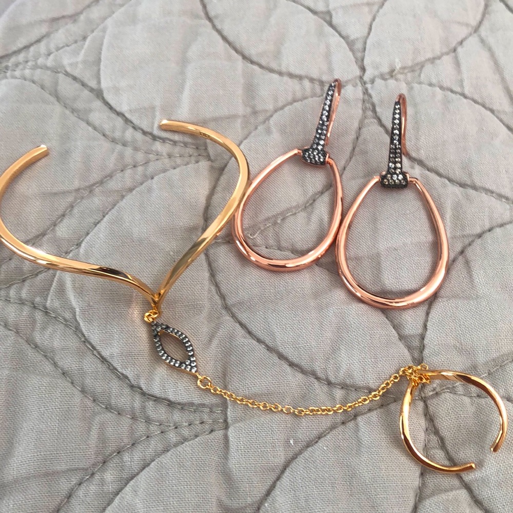 Rose gold pave diamonds (fake) earrings with a matching bracelet